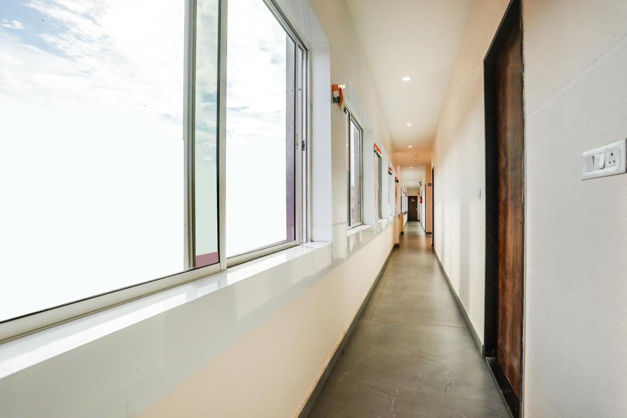Super Hotel O Kota Near Railway Station Formerly Aagam Inn Tirath Ngoại thất bức ảnh